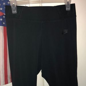 Women’s Nike sportswear leggings Black Size M